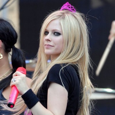 rraslyakova's profile picture. like smoke in air