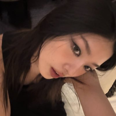 anyarjoy's profile picture. 