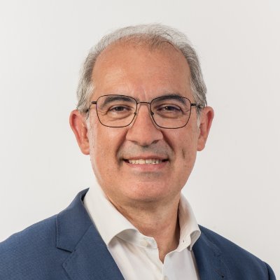 alvaledes's profile picture. Diretor, vereador, sportinguista, de bem com a vida!