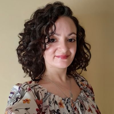 cosettezammit's profile picture. Blogger & Storyteller | #CosettesBeautyPantry ✍💻 | #TrueCrimeTaleswithCosette 🎞 & #EerieTaleswithCosette 🎙️on YT | 🗣 🇲🇹 🇬🇧 🇮🇹 🇫🇷 🇪🇸 | Vegan 🌱 | ♊