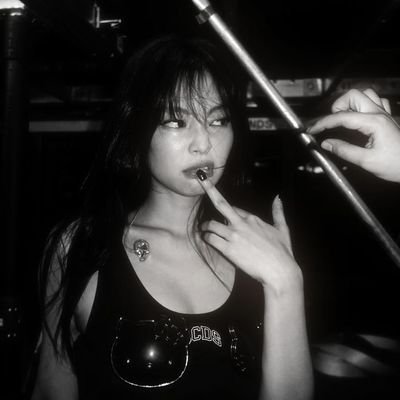 sadmari1523's profile picture. BABYMONS7TER, 
stan-cortis, yeahhh!!!
youngseo, nice