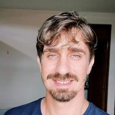 FalsoPatati84's profile picture. Queremos meu dinheiro. Queremos meu dinheiro! 

- Sempre ocupado, todo dia reunido na Casa Branca.