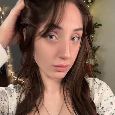 CharlotteO22001's profile picture. 