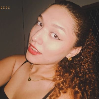 rodriguess_izza's profile picture. linda, lésbica e lelé da cabeça. 💋