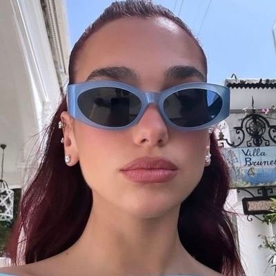 nomeloncakes's profile picture. 15 years loving demi lovato {♡}