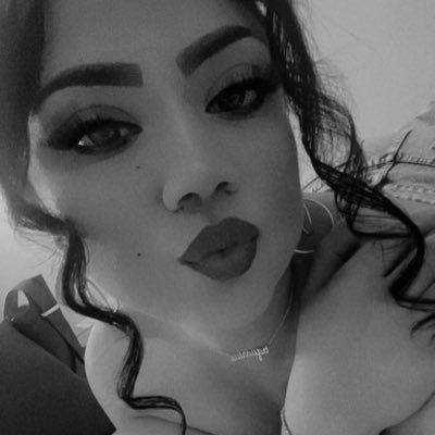 stephiieee_xo's profile picture. ♡︎ ℍ𝕠𝕦𝕤𝕖 𝕩 𝕥𝕖𝕔𝕙𝕟𝕠 ♡︎ -Real L.A. cool girl with the festival vibes 🪬 🔭𖨆♡𖨆