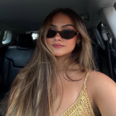 luizanaaj's profile picture. 