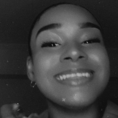 irene_djasara's profile picture. no clichês, aquele lance de quem vê cara, não vê coração. pois é, aqui vocês só verão o coração mesmo. Se você tem Deus, você tem Tudo, II John 3:30 !