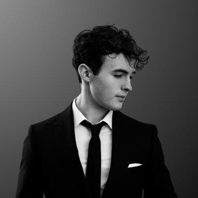 calebsloop's profile picture. Building https://t.co/R5dLvgOCMC | Cancer survivor & ex-gymnast