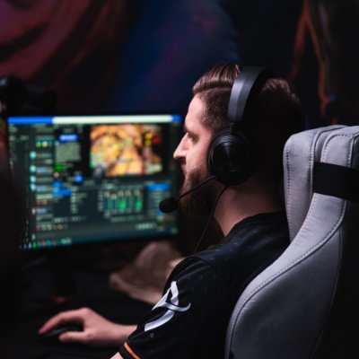 Verbwow's profile picture. DPS in @EchoGuild