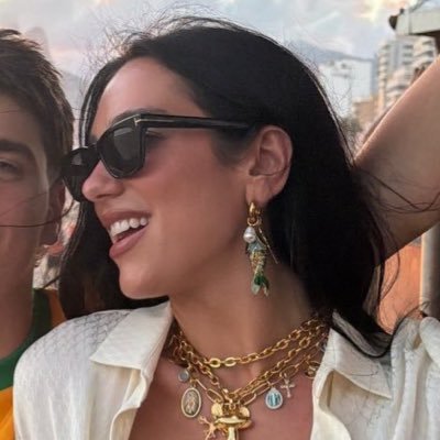 lewsprrie's profile picture. 