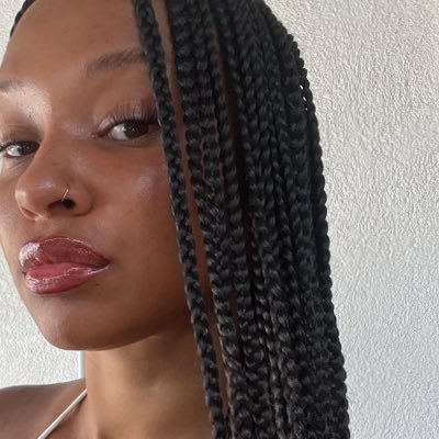 TheMMommy3's profile picture. Ton salaire dans mon compte, et vite ! 💳🫵🏽🫦  Metisse• MoneyMiss • Findom/Feet/ Socks/ D~Rate • Pas de réel• 41 🦶🏽https://t.co/lPt80eQqDk