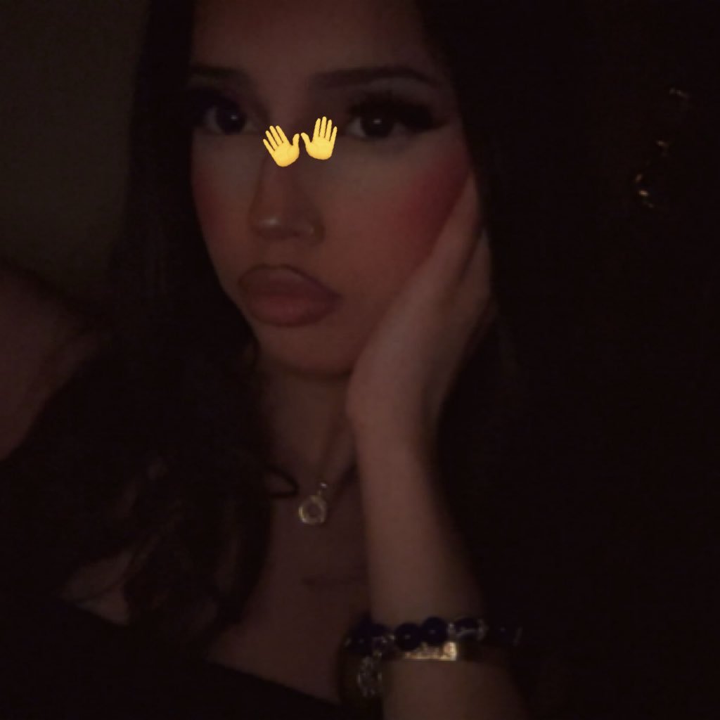 v4mplvms's profile picture. 