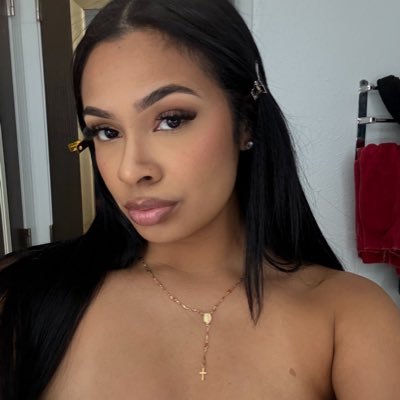 raquel_sadee's profile picture. Follower of Christ | Highly Favored