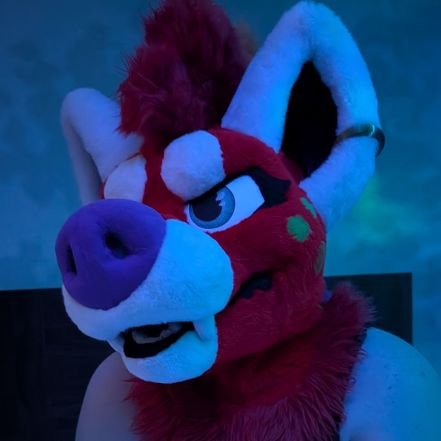 SkittlesYeen's profile picture. Skittles the Spotted Hyena
25 she/her Bi and weird 
sfw insta : skittlesyeen
find me 💙☁️🫡