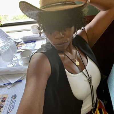 CUBuffAuntyGina's profile picture. CU Buff fanatic, Sanders Family fanatic, CUAunty and real Life Rich Aunty