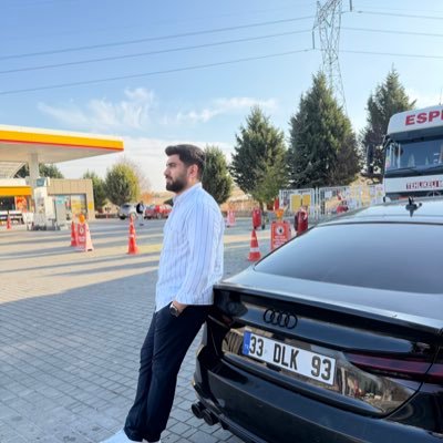 AtomTheSurfer's profile picture. v4.1 Allah’ın sevdiği bir kulu