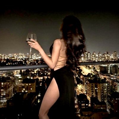 _ItsMe_xoxo's profile picture. ❥ 𝐖𝐡𝐢𝐬𝐤𝐞𝐲 𝐢𝐧 𝐚 𝐓𝐞𝐚 𝐜𝐮𝐩!