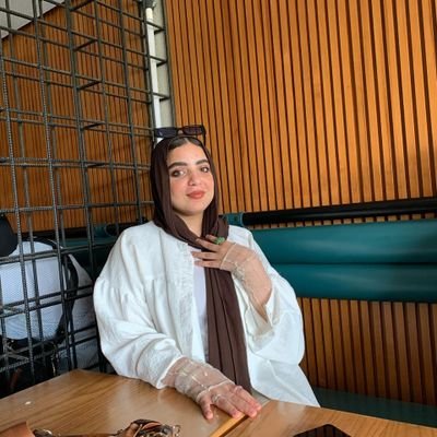 imshahenda2's profile picture. عندى احلام نفسى احققها