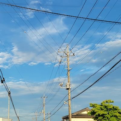 QqjbVhSmxU41588's profile picture. 主にnoteで小説を投稿してます。
サークルでは、別名義でやってます。〇noteアカウント→https://t.co/lW5srtk0ZF