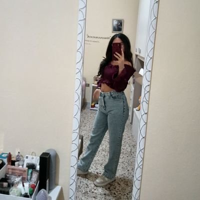 n4s4nm_97's profile picture. Sono semplicemente una procrastinatrice seriale che ama il trash.