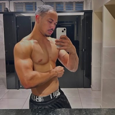 wen_rss's profile picture. Estudante de Direito ⚖️ | SP🇧🇷.     https://t.co/6muE7Pe6qm