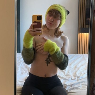 FtMTwinkTy's profile picture. 21 t-boy https://t.co/M3hWgLboed