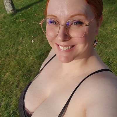 AshleyBenita211's profile picture. I'm Monica by name I'm kind honest truthful trustworthy caring fun to chat with😍 @bitcoin wallet 19PaduqHZ6TSwxnHQnRGsP7DACqPzEB2ee