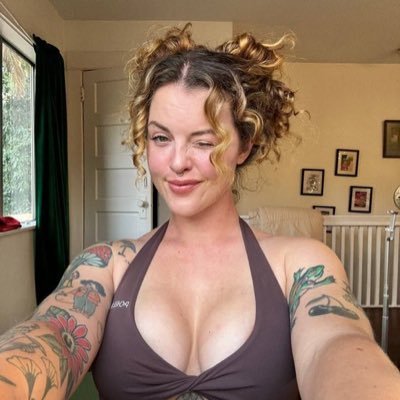 summer_2905's profile picture. I’m open for anything🥰😘