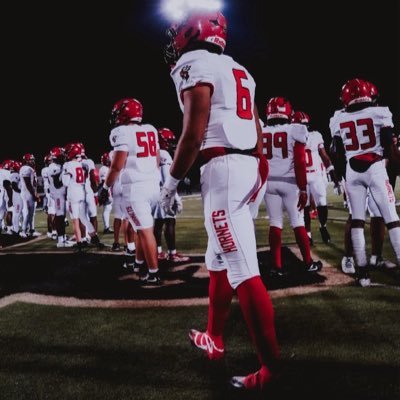 davianj4's profile picture. CO2027| HT: 6’2| WT: 215 |LB/TE| 3.5GPA|Maumelle High School email:davianjordan651@gmail.com|501-254-9451