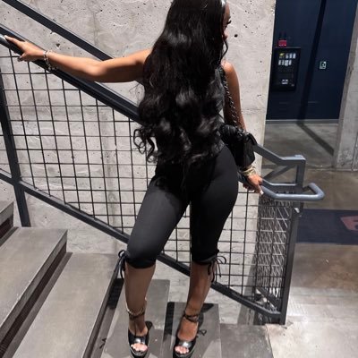 rrichfrvr's profile picture. insta @riichfrvr @theknotlessdoctor