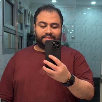 hey_aht's profile picture. هذا النشيد .. لأحمد المنسيّ بين فراشتين