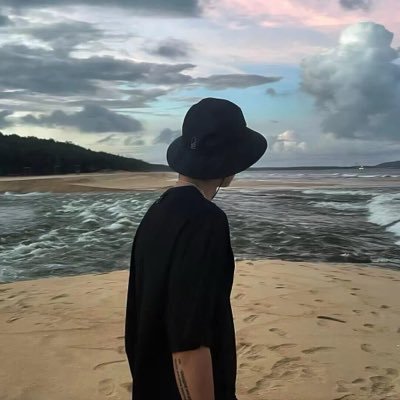 Hyw2001126's profile picture. 