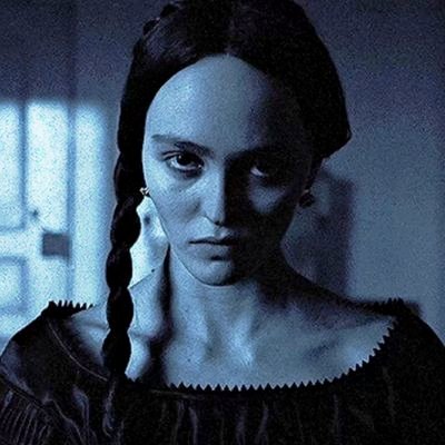 wtheringHghts's profile picture. too long I roam in the night