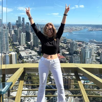 rebecavillanuev's profile picture. 