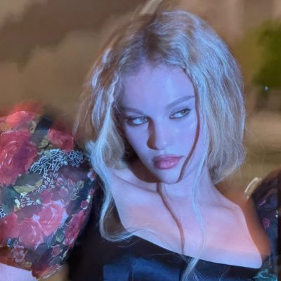 allthislouis91's profile picture. is it only human to escape into delusion