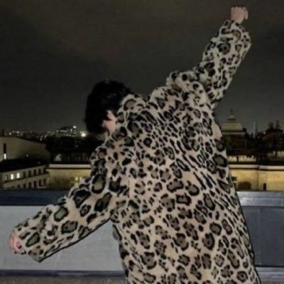 theVdiva's profile picture. 𝓌𝒾𝓉𝒽 𝓁𝑜𝓋𝑒 𝟦 𝓀𝒾𝓂 𝓉𝒶𝑒𝒽𝓎𝓊𝓃𝑔 ♡