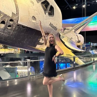 rocketgirlbecks's profile picture. Opinions are my own