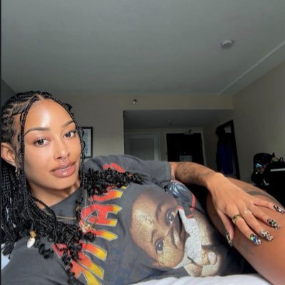 linda_smith_1's profile picture. I'm a certified mobile massage therapist and I render good massage session at cool rate and happy endings and my service includes; nuru, Thai, deep tissue… dm