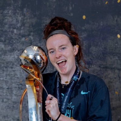 salahlavelle's profile picture. dm for permission to speak on rose lavelle + alexis mac allister