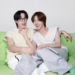 kimd0hoonz's profile picture. — public diary !