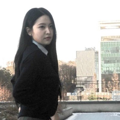 imbusygay's profile picture. 