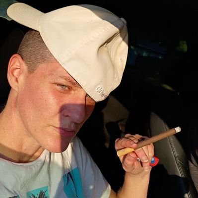 elizabeth_3728's profile picture. X
Jei 
yen
Abrillien 
Luckies ace ♠️
diamonds 💎 
bubba's ❣️