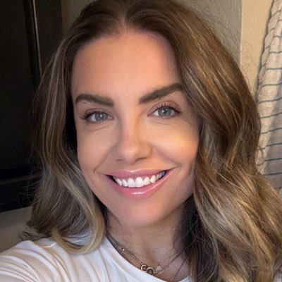 laurenhwaughUGC's profile picture. Milliennial UGC Creator | Mom of 2 | US Based | Specializing in paid & organic ads for DTC brands ✨ hello@laurenwaughugc.com / Portfolio⬇️