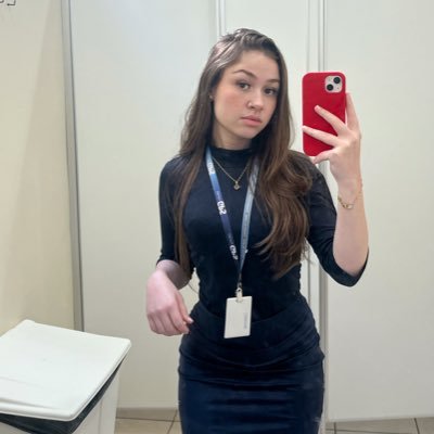 angelocaroll's profile picture. 