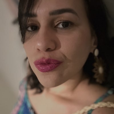 kelinebarr's profile picture. palhaça das perdidas ilusões, arrogante, o sonho de mim mesma, exausta, cartomante, a garota quase sonho, densa e clandestina, alma velha, a beira do abismo…