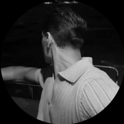 rsh76x's profile picture. وأحببته حُب لا يعرفه إلا من خلقه 😎