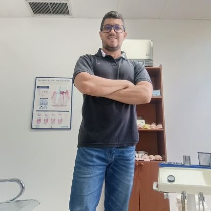 dougui37's profile picture. Odontólogo, 19 años de Experiencia Clínica, Dipl  de Ortodoncia de 3 años de duración, Bilingüe, Consulta Particular en Maracay