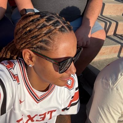 ovowynn's profile picture. BREADWINNER