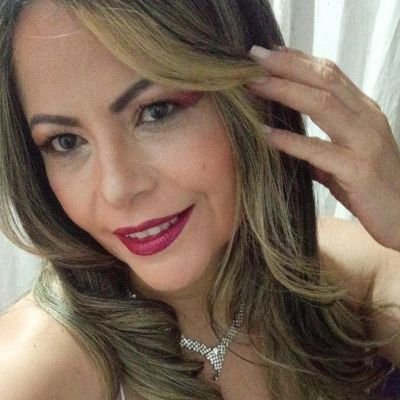 RegianeLobo3's profile picture. 🌺Resiliência é continuar numa constante transformação diante de todas as pressões presentes. É o sentido master da ressignificação. (Nilton Pedreira) 🌺